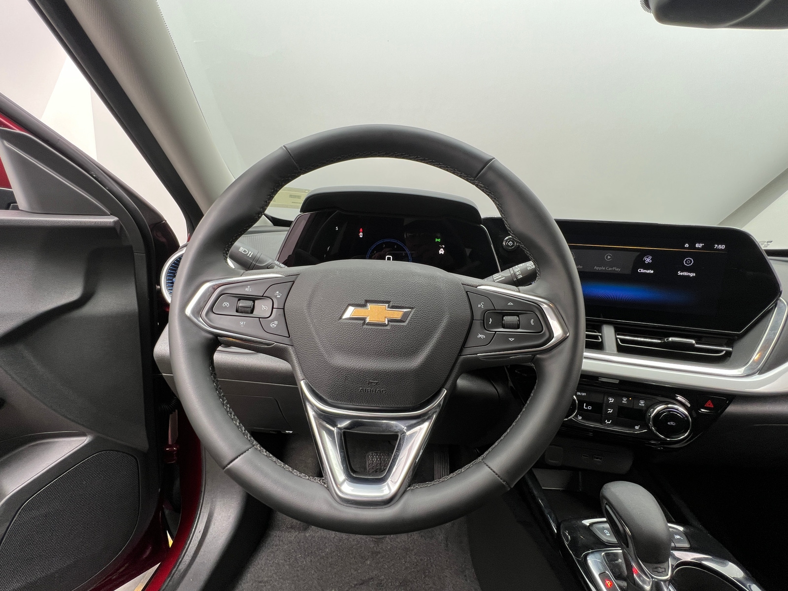 Thumbnail: 2025 Chevrolet Trax - 5