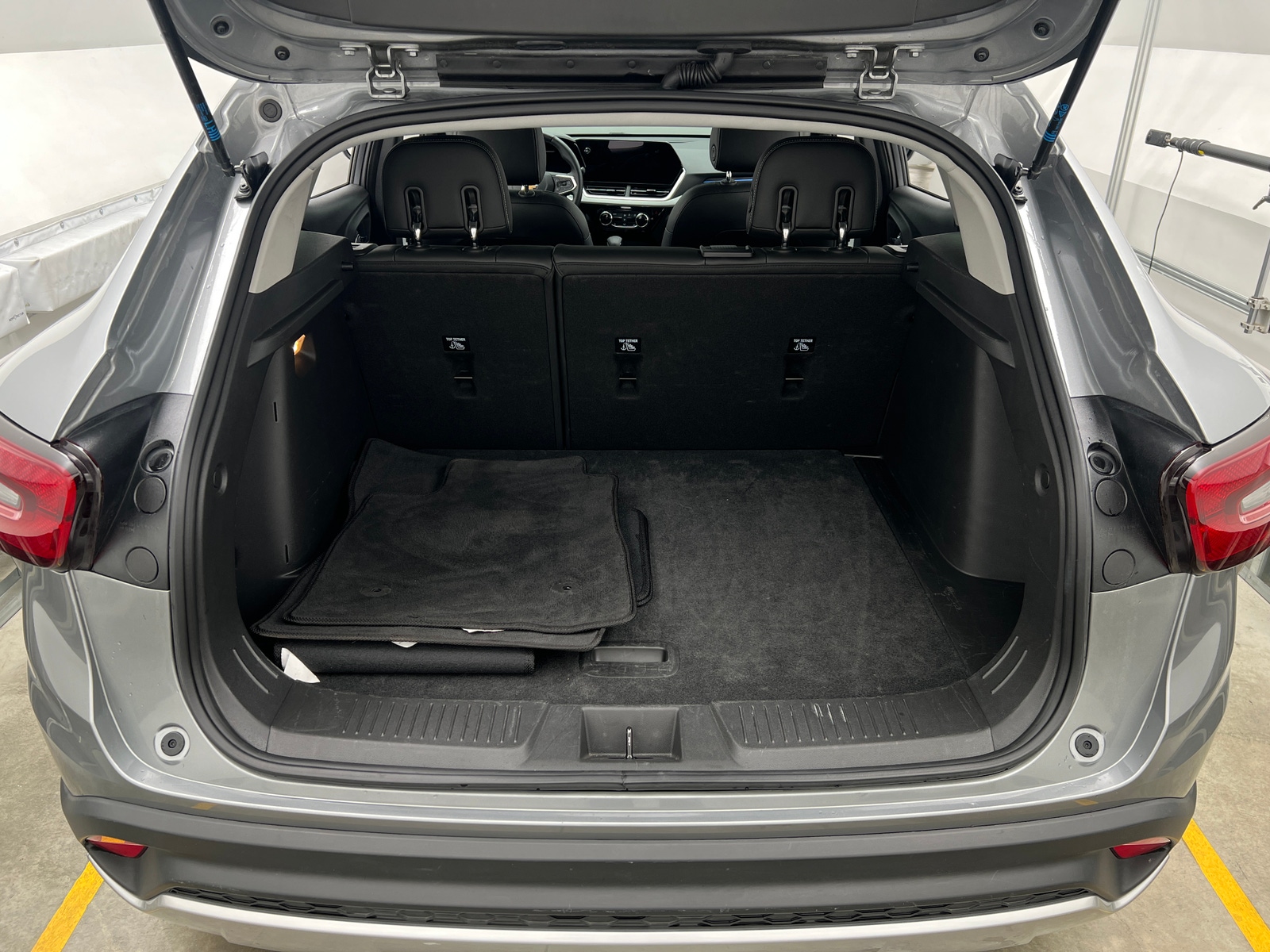 Thumbnail: 2025 Chevrolet Trax - 7