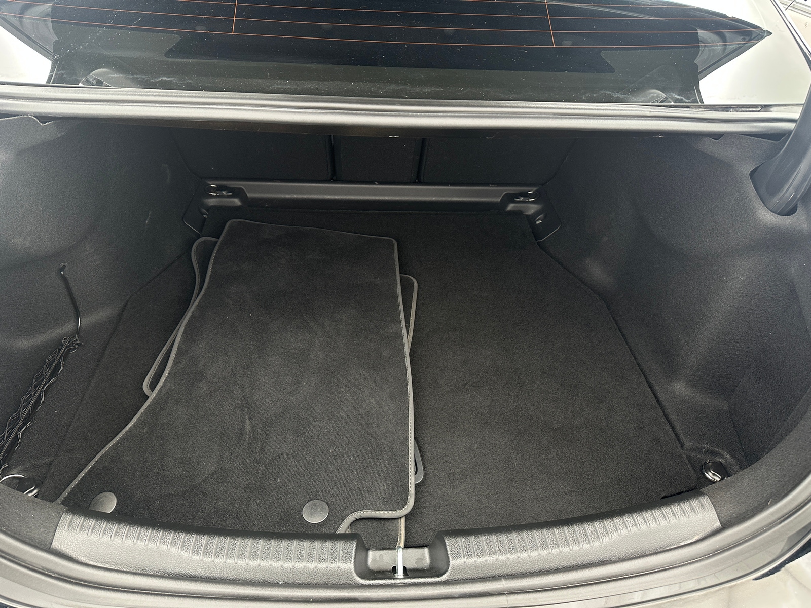 Thumbnail: 2024 Mercedes-Benz C-Class - 6