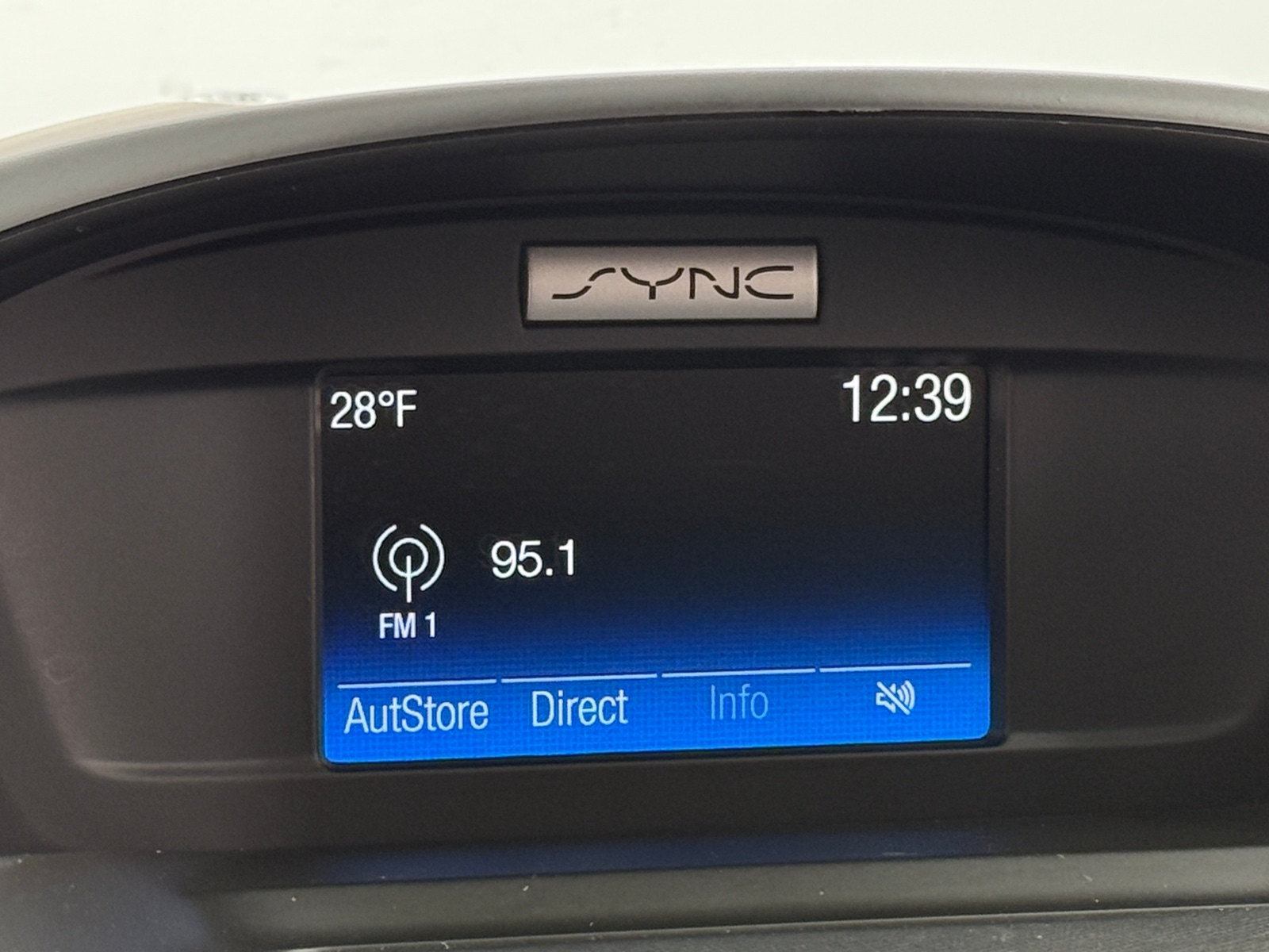 Thumbnail: 2017 Ford Escape - 4