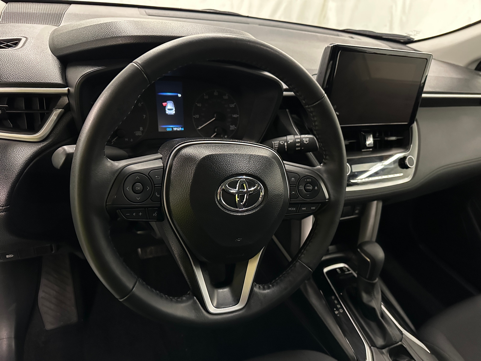 Thumbnail: 2025 Toyota Corolla Cross - 5