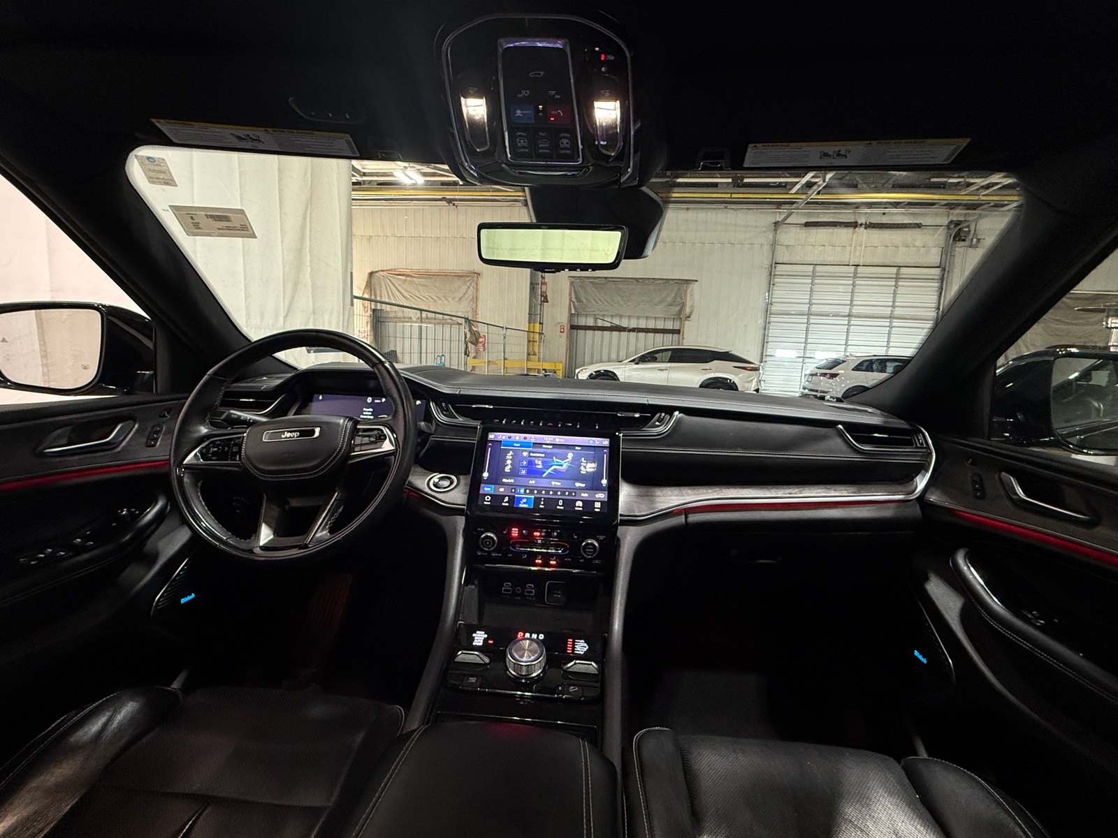 Thumbnail: 2022 Jeep Grand Cherokee L - 2