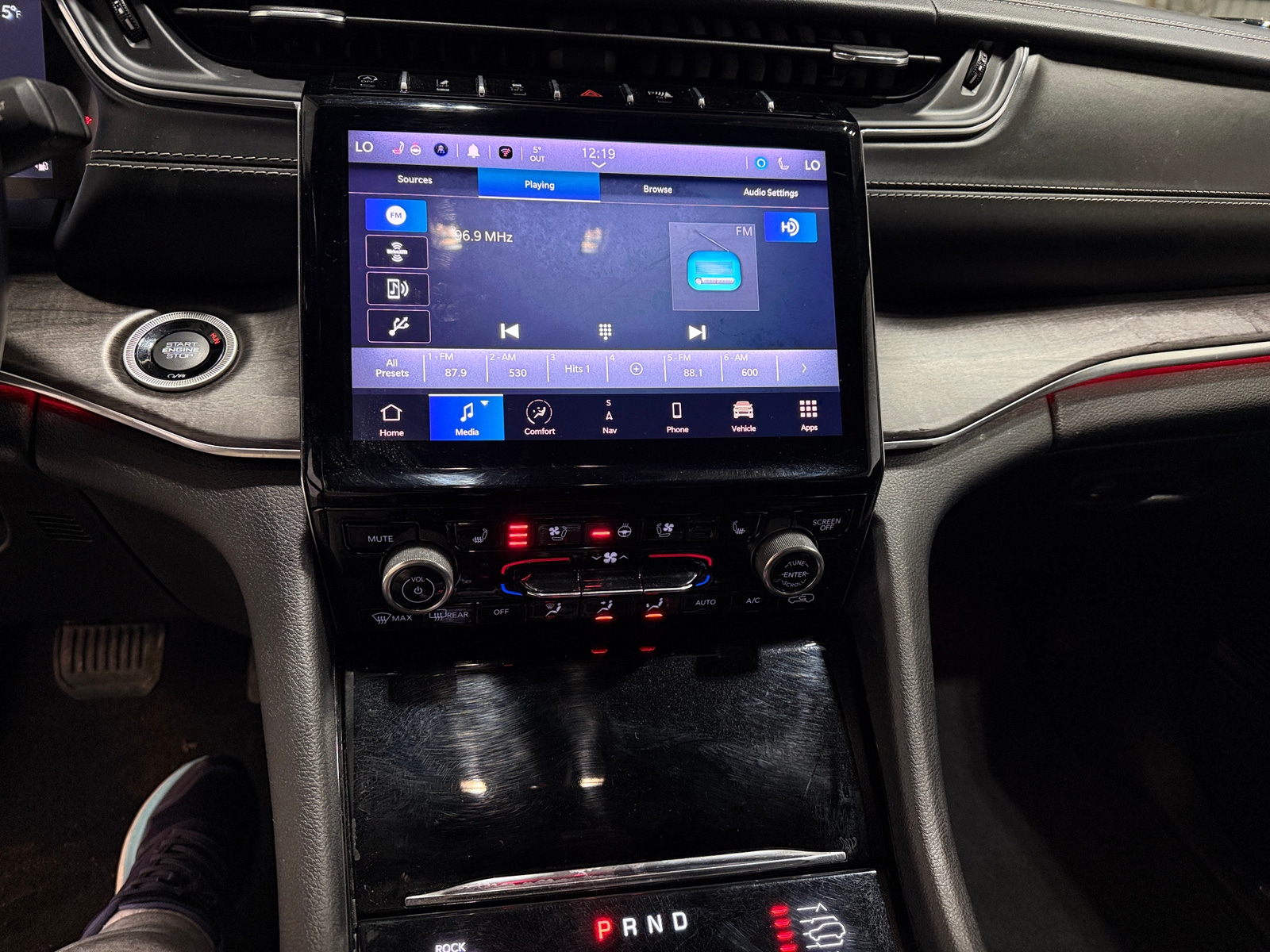 Thumbnail: 2022 Jeep Grand Cherokee L - 3