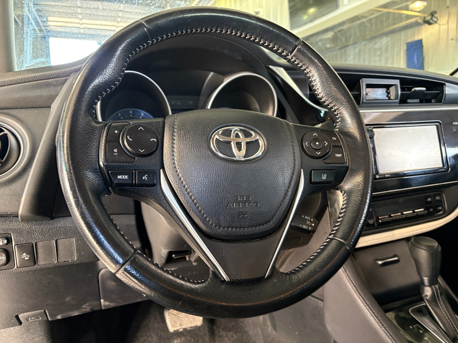 Thumbnail: 2018 Toyota Corolla iM - 5