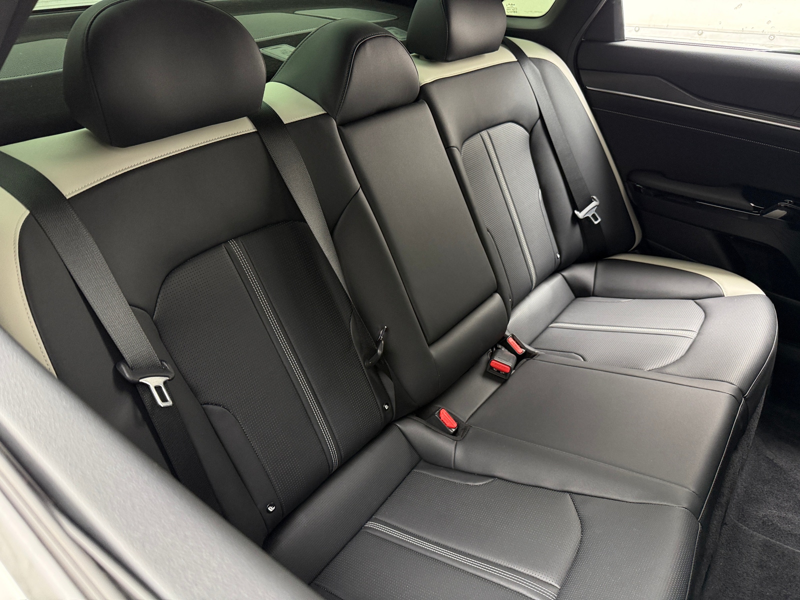 Thumbnail: 2025 Kia K5 - 5