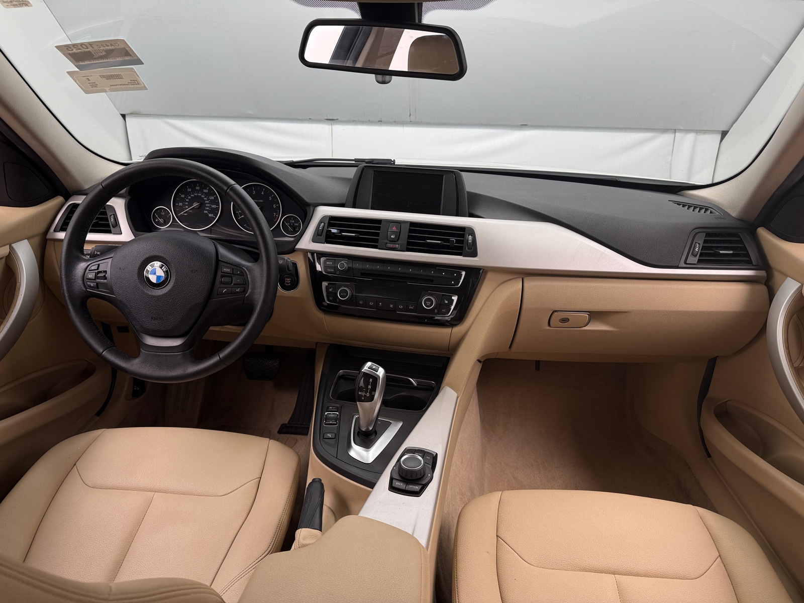 Thumbnail: 2016 BMW 3 Series - 2