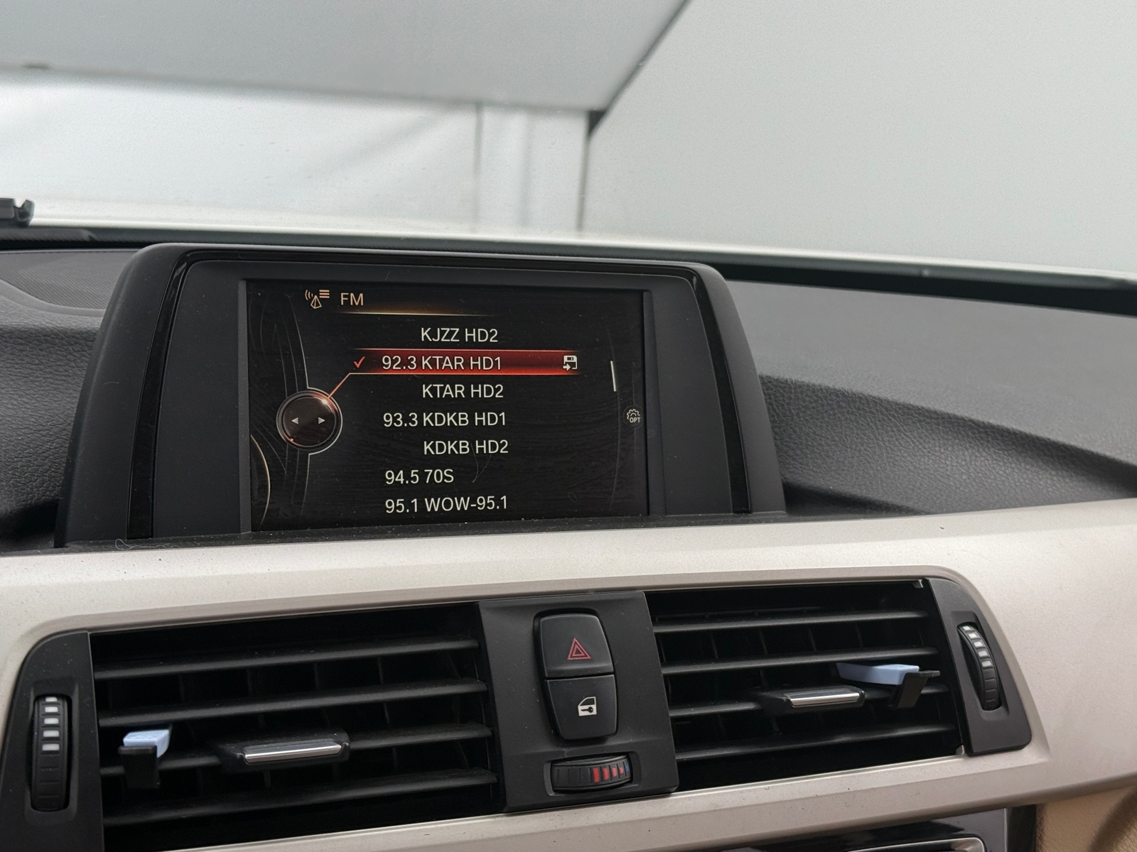 Thumbnail: 2016 BMW 3 Series - 3