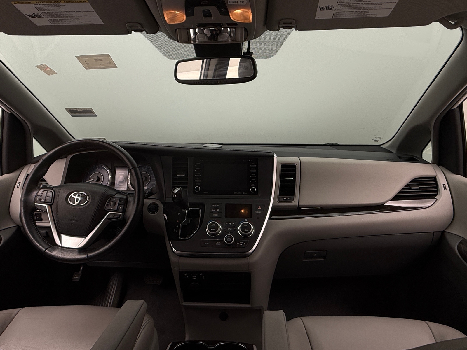 Thumbnail: 2019 Toyota Sienna - 2