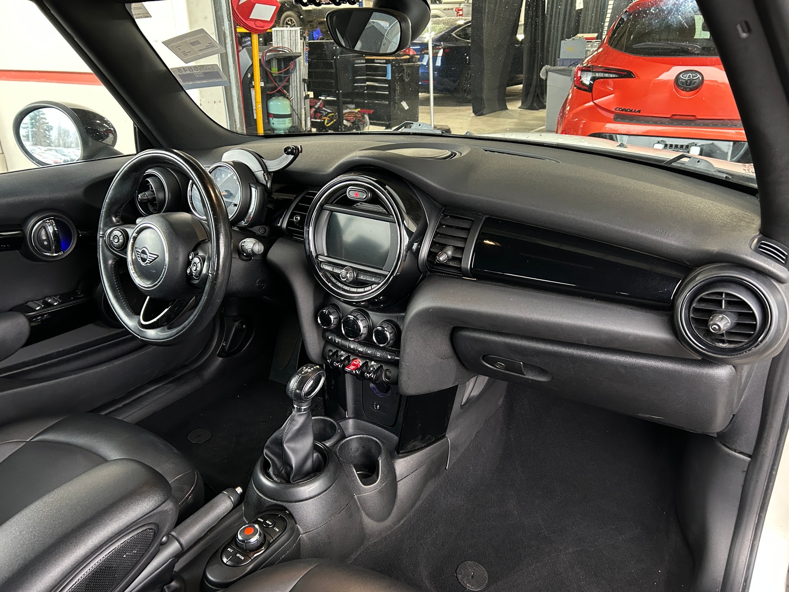 Thumbnail: 2019 MINI Cooper Convertible - 2