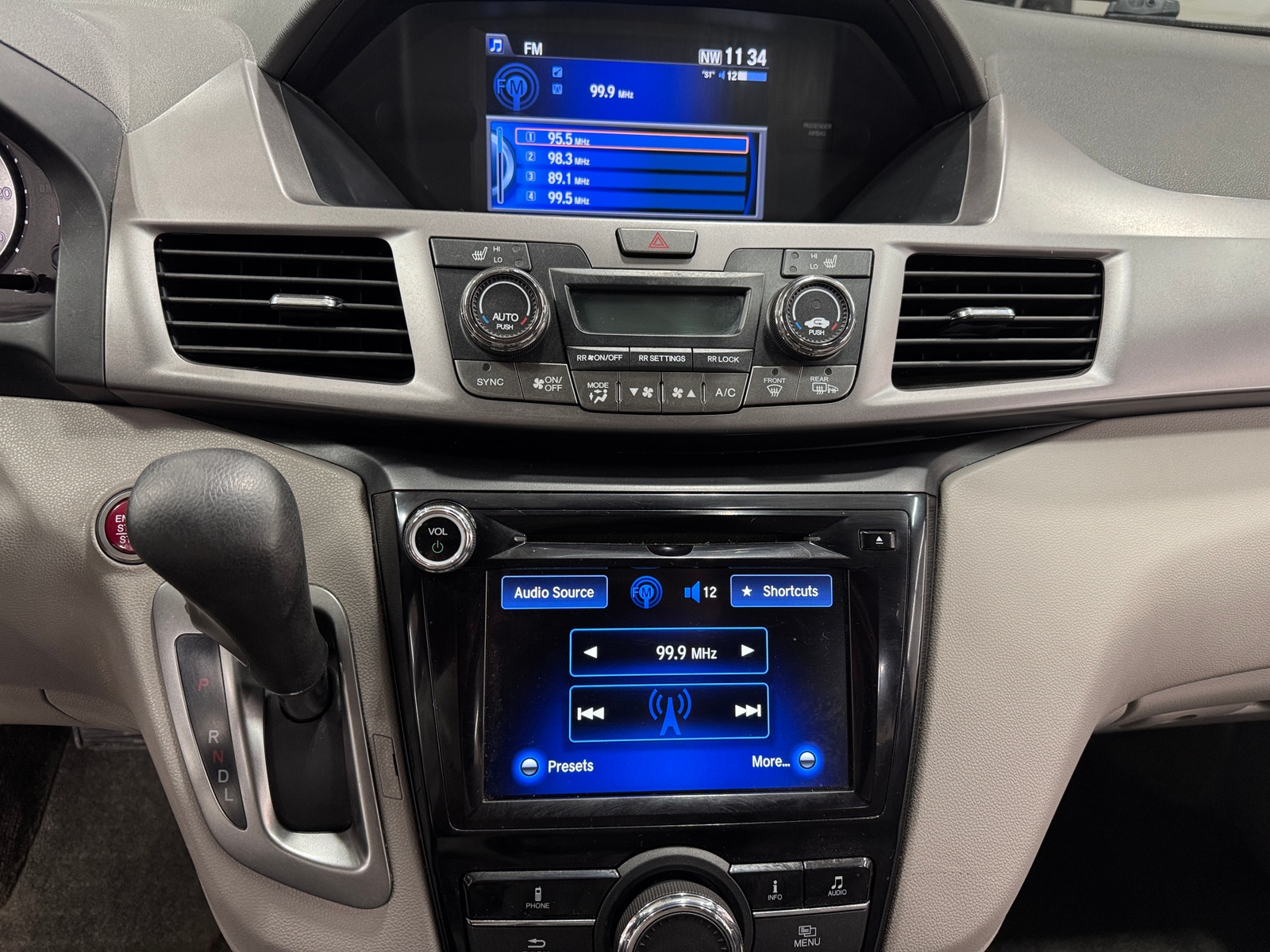 Thumbnail: 2015 Honda Odyssey - 3