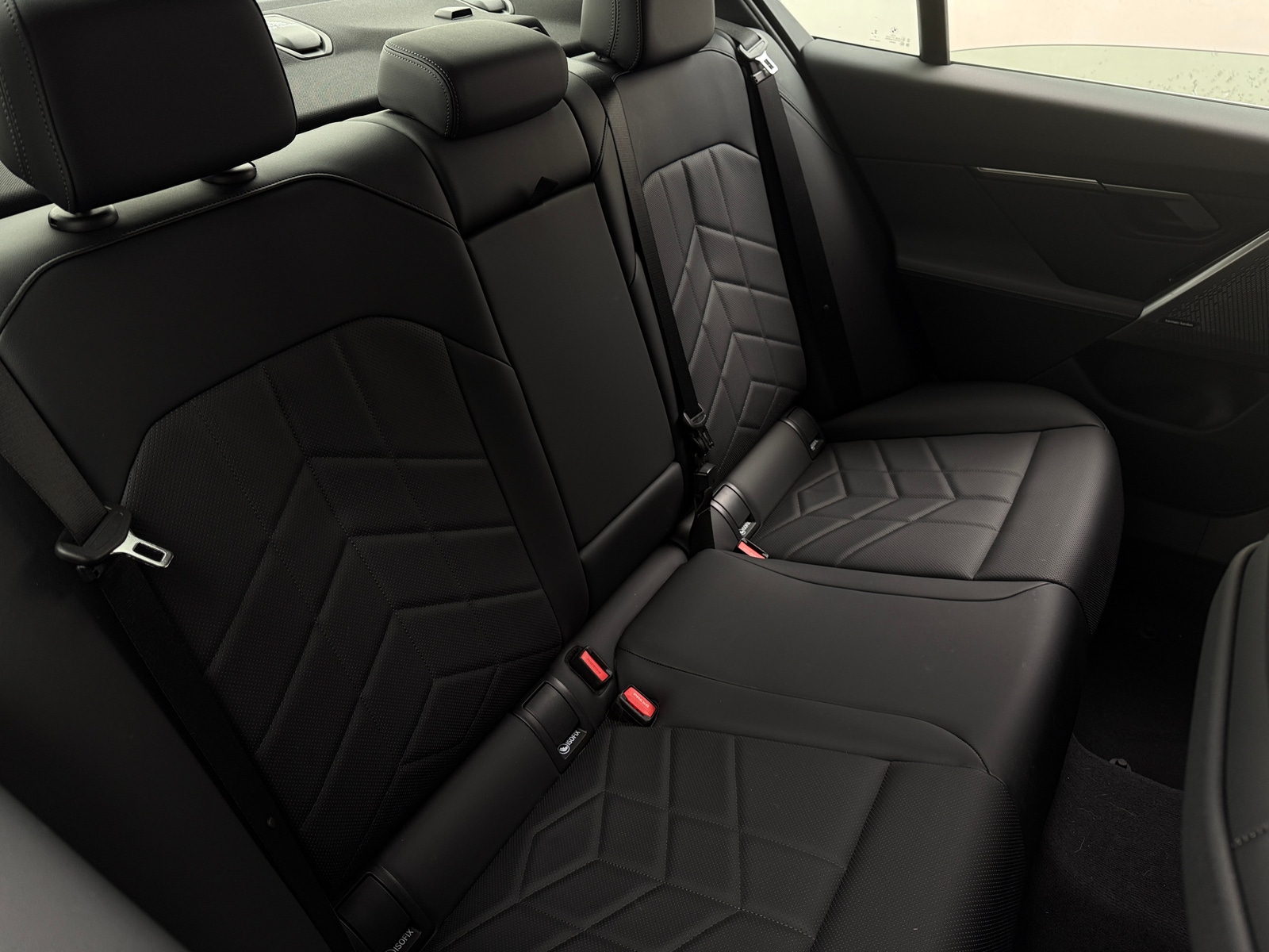 Thumbnail: 2026 BMW 5 Series - 5