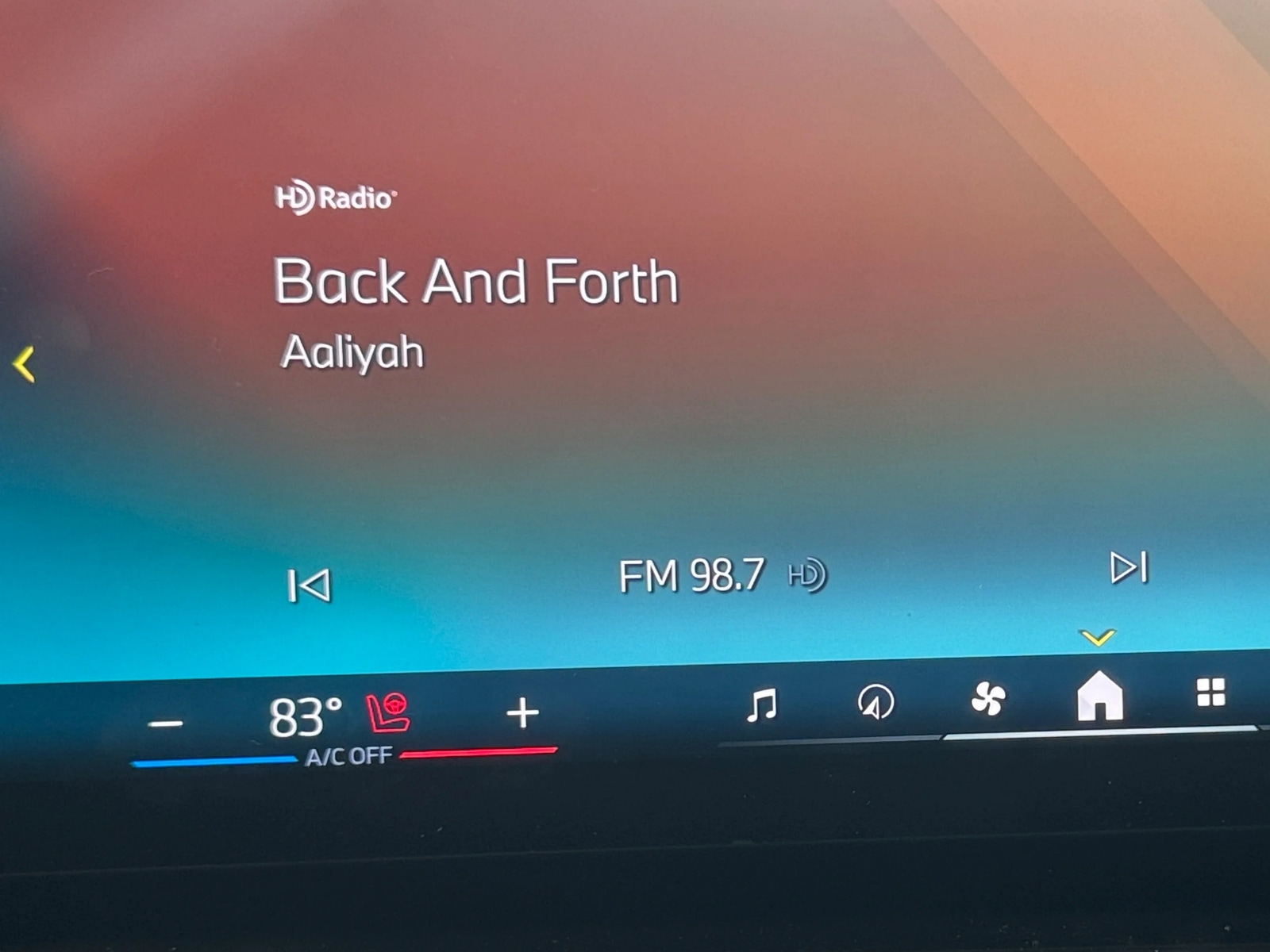 Thumbnail: 2026 BMW 5 Series - 3