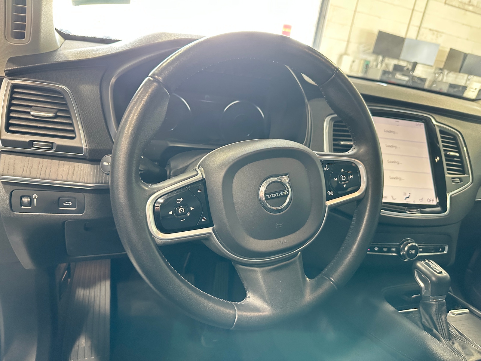 Thumbnail: 2020 Volvo XC90 - 4