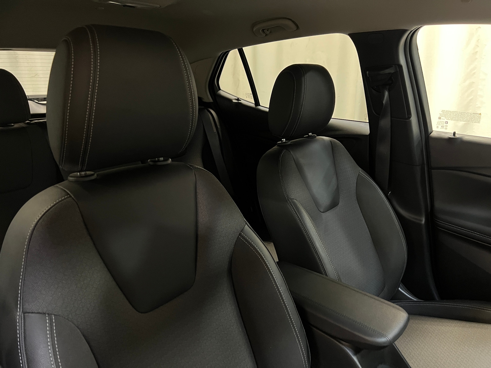 Thumbnail: 2025 Buick Encore GX - 2