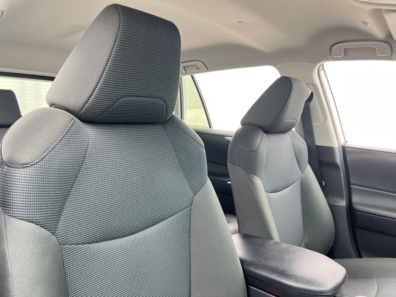 Thumbnail: 2025 Toyota RAV4 - 2