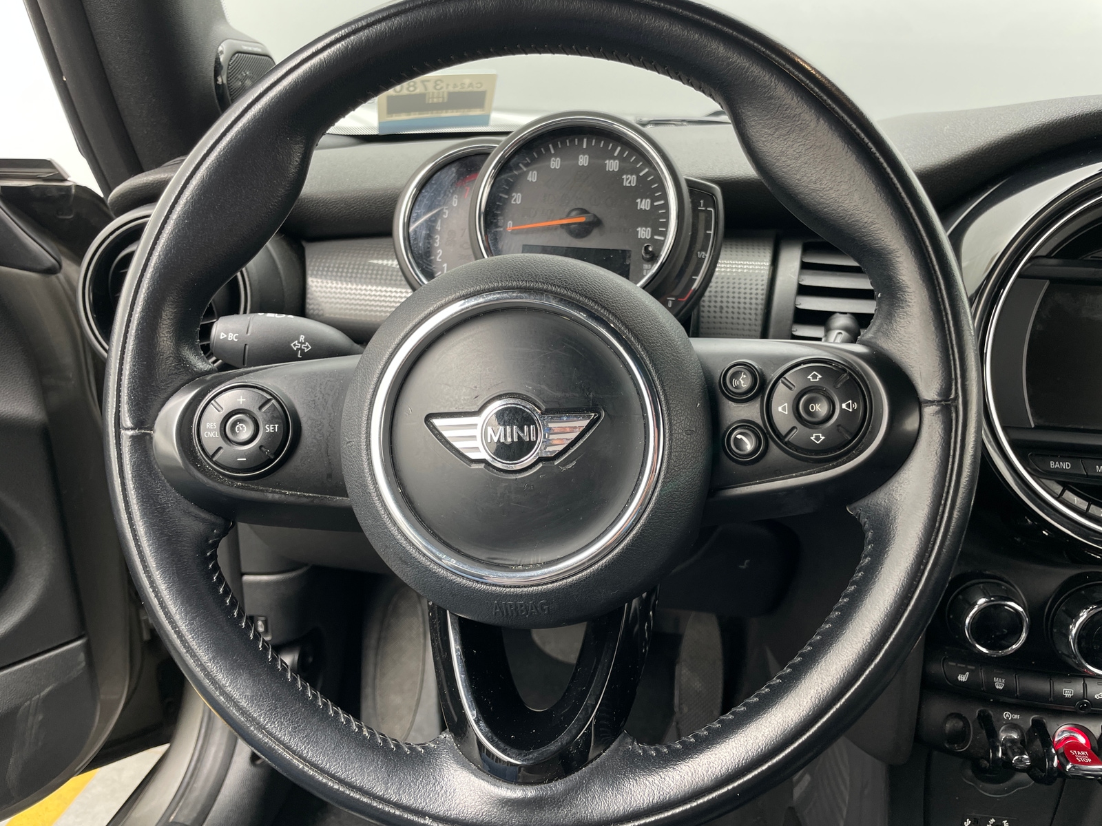 Thumbnail: 2018 MINI Cooper Convertible - 4
