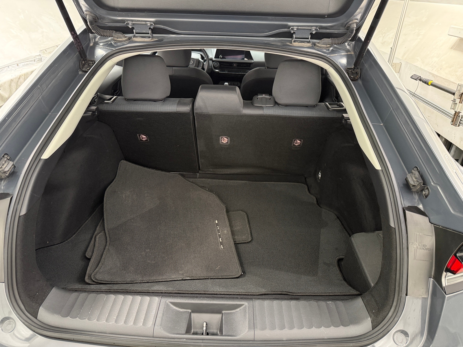 Thumbnail: 2024 Toyota Prius - 7