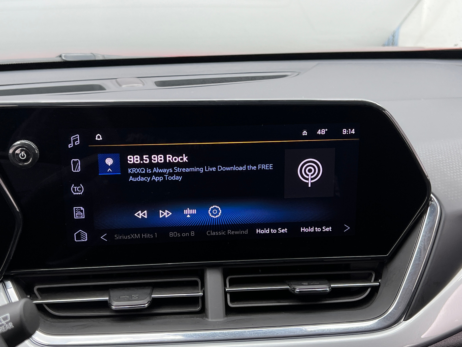 Thumbnail: 2025 Chevrolet Trax - 4