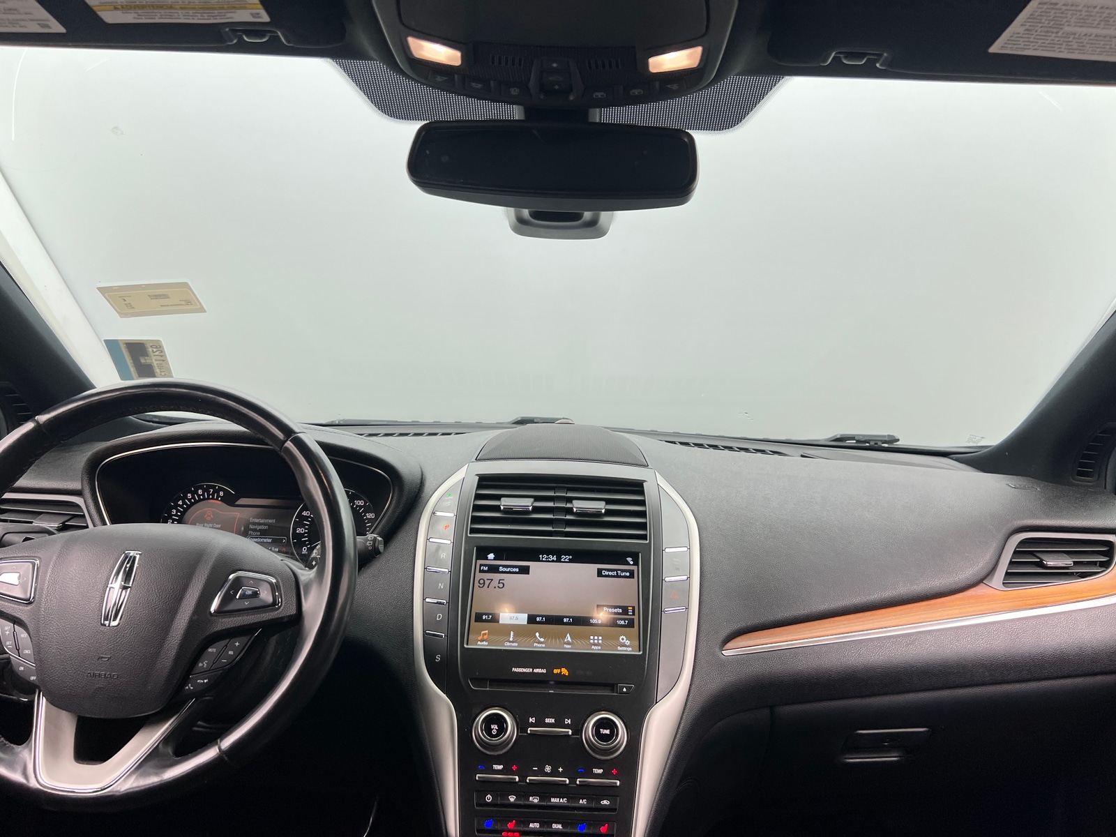 Thumbnail: 2017 Lincoln MKC - 2