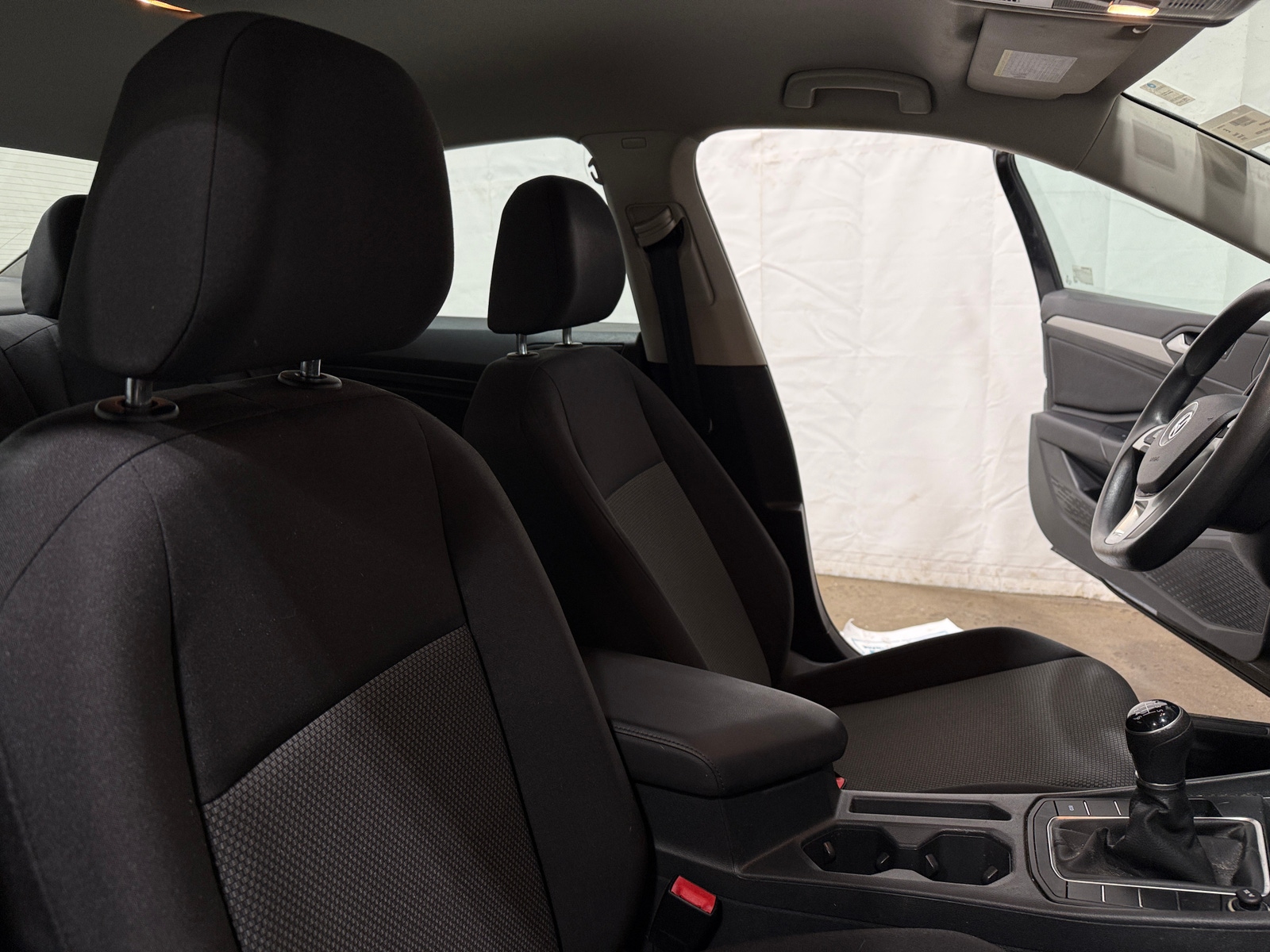 Thumbnail: 2019 Volkswagen Jetta - 2