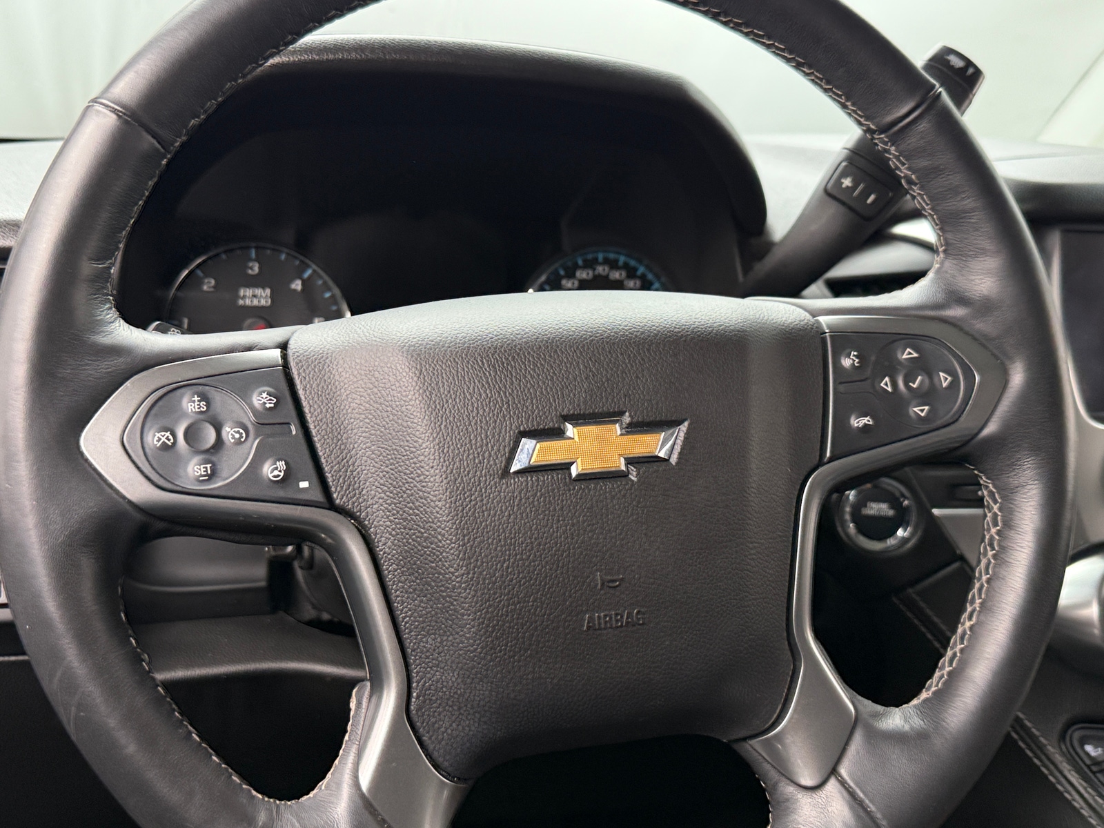 Thumbnail: 2017 Chevrolet Suburban - 4