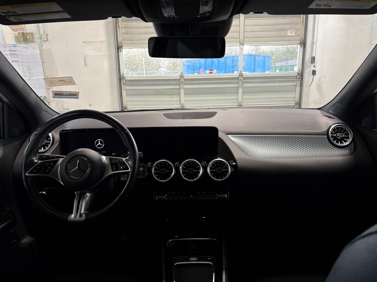 Thumbnail: 2025 Mercedes-Benz GLA - 2