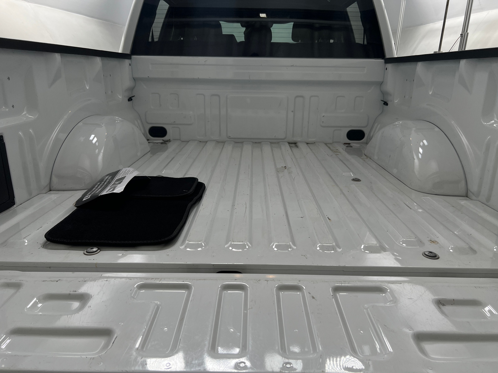 Thumbnail: 2025 Ford Econoline - 7