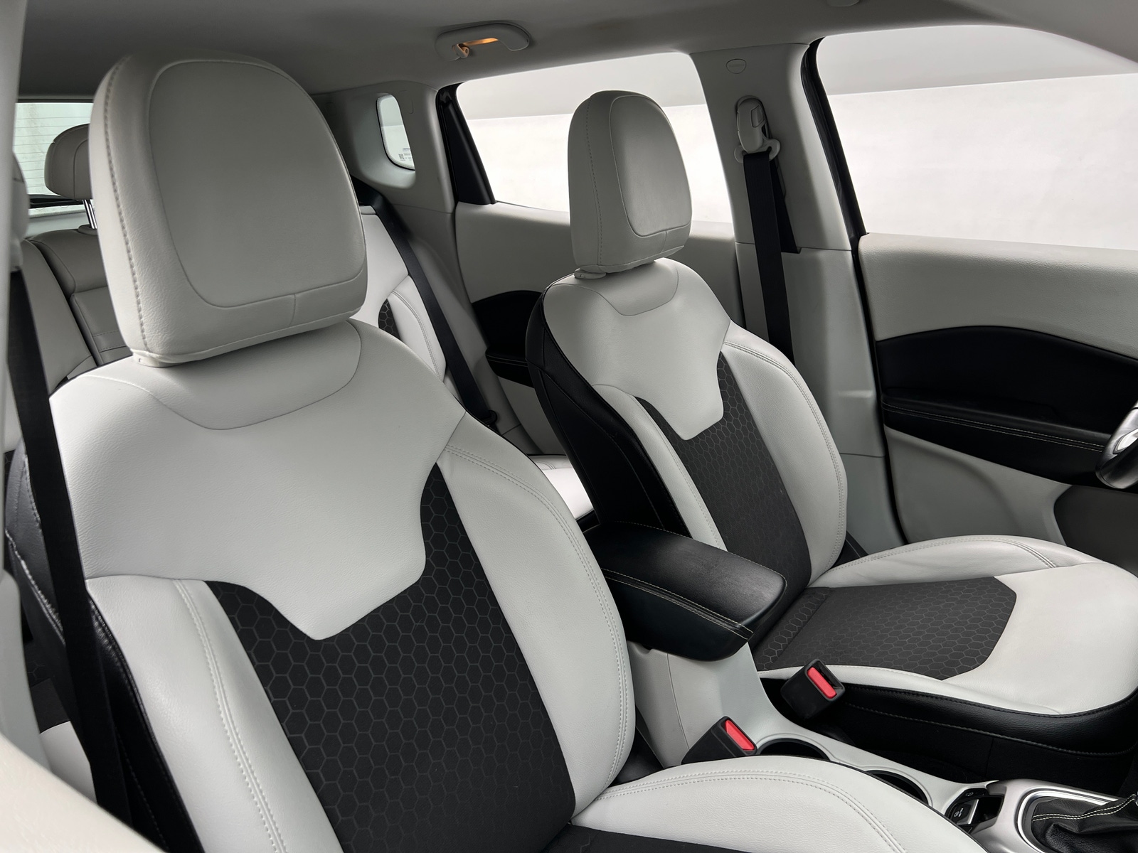 Thumbnail: 2018 Jeep Compass - 2