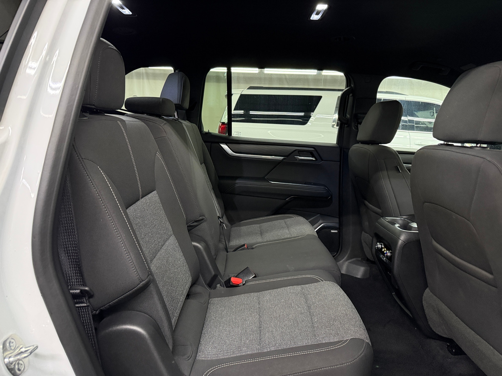 Thumbnail: 2025 GMC Acadia - 6