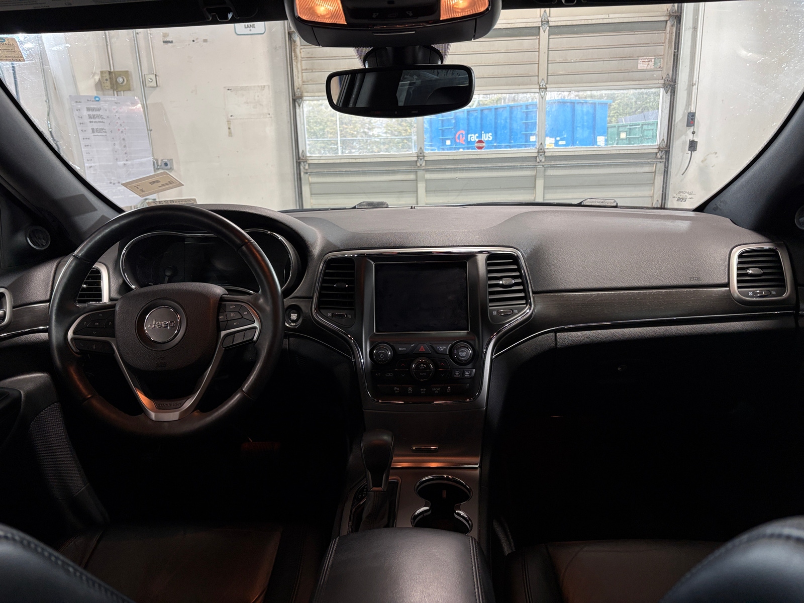 Thumbnail: 2018 Jeep Grand Cherokee - 2