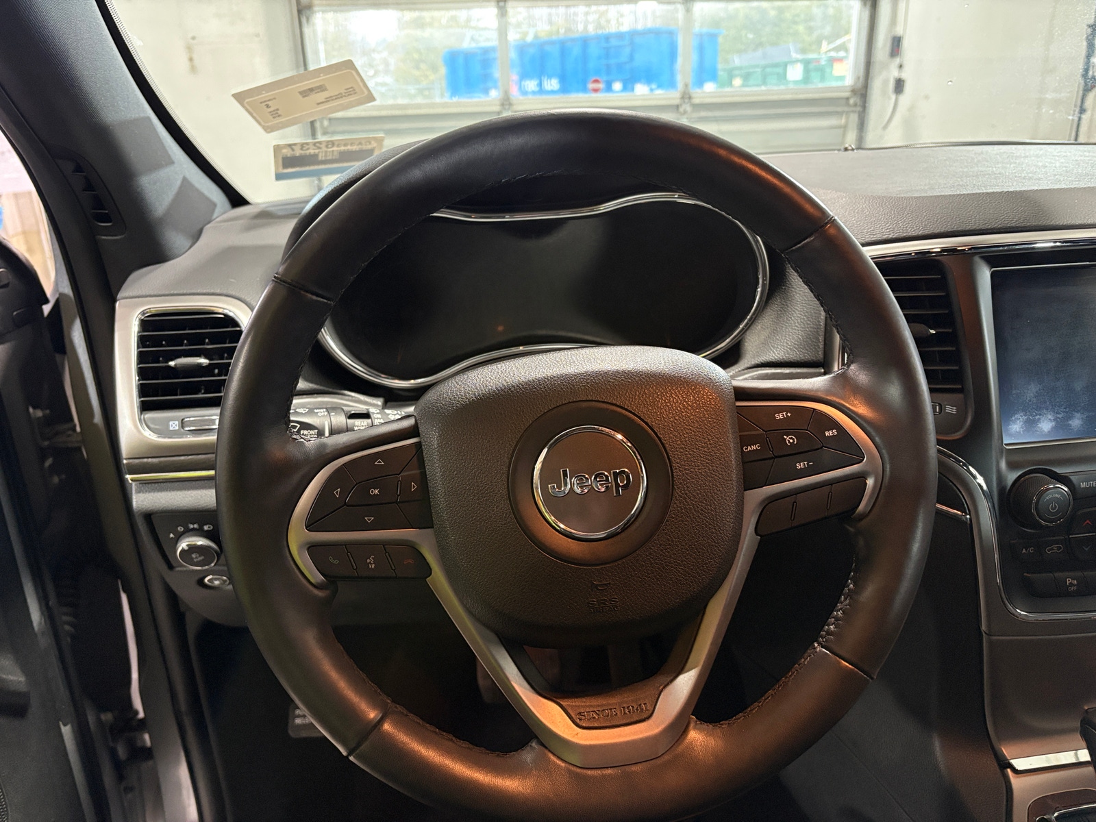 Thumbnail: 2018 Jeep Grand Cherokee - 4