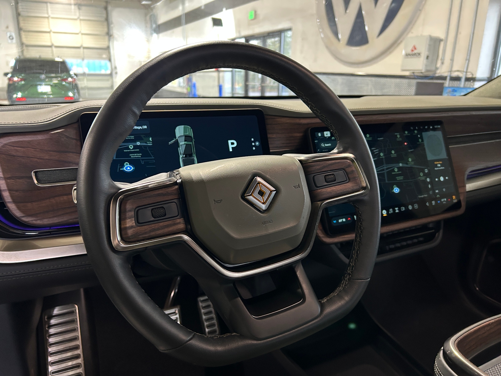 Thumbnail: 2023 Rivian R1T - 4