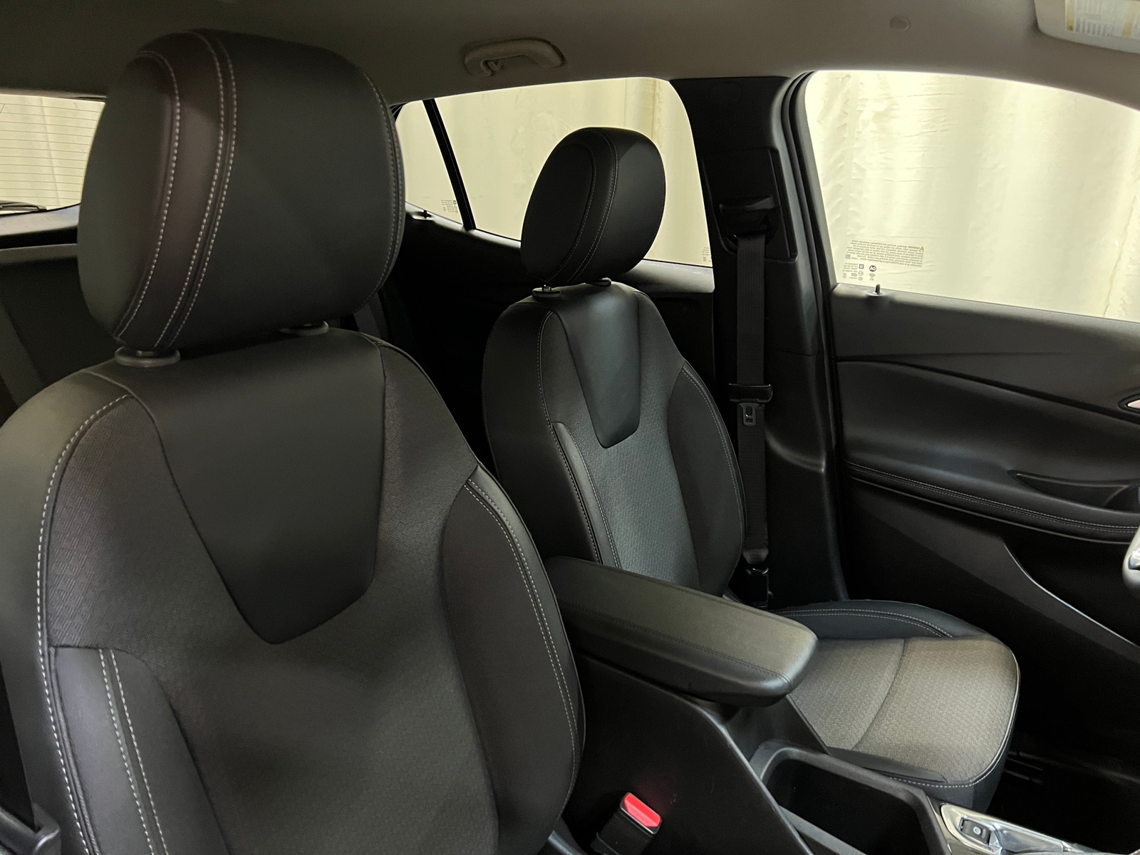 Thumbnail: 2025 Buick Encore GX - 2