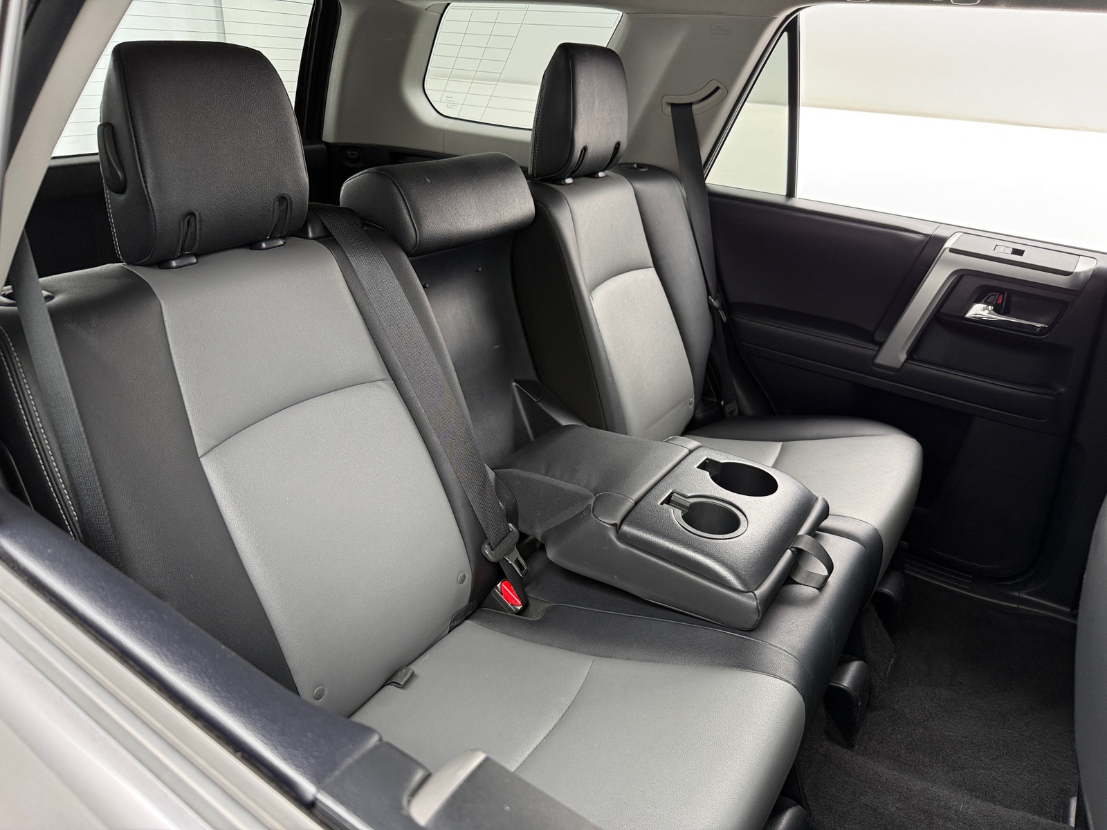 Thumbnail: 2020 Toyota 4Runner - 6