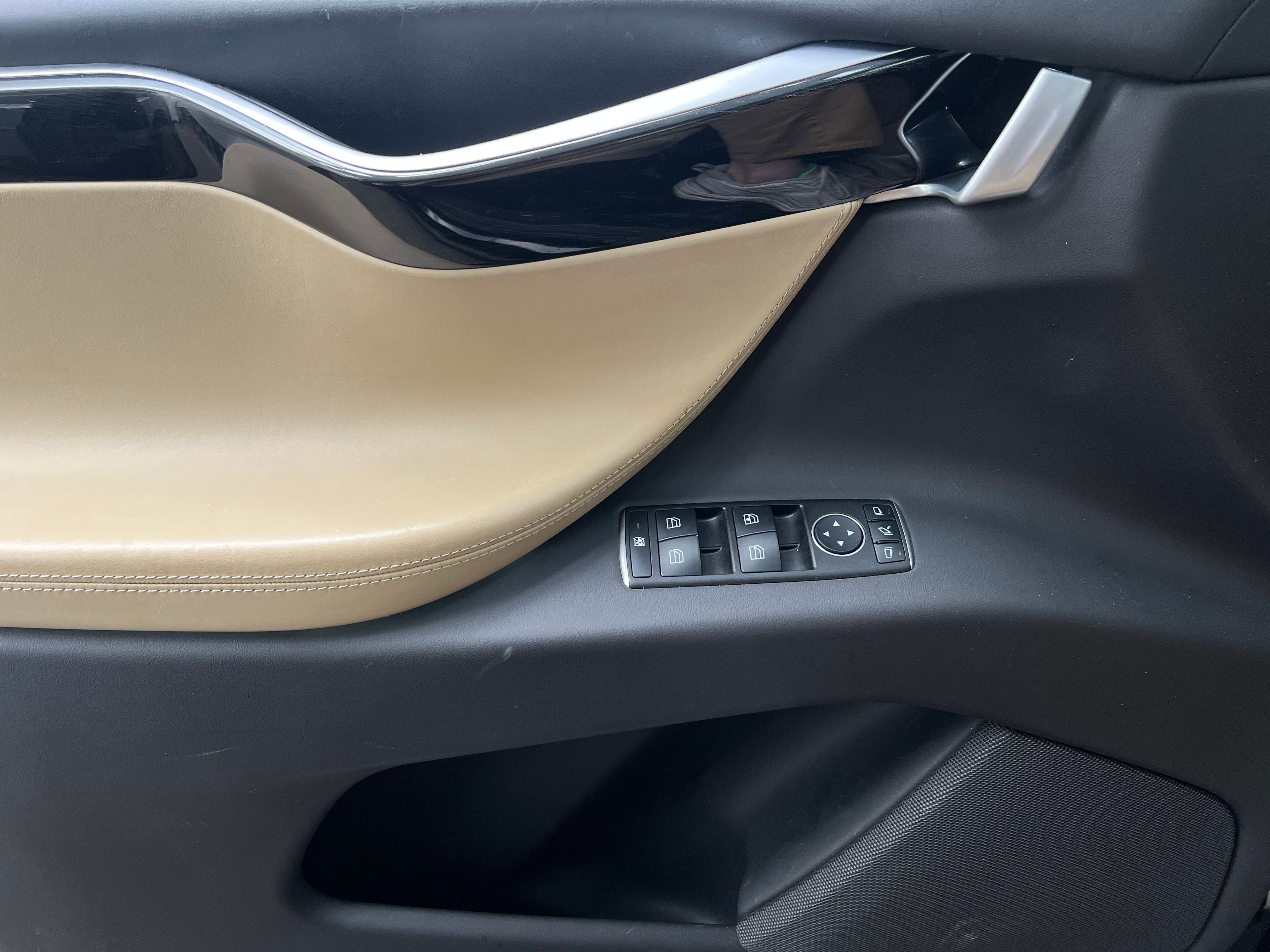 Used 2016 Tesla Model X P90D with VIN 5YJXCAE46GF003097 for sale in Auburn, WA