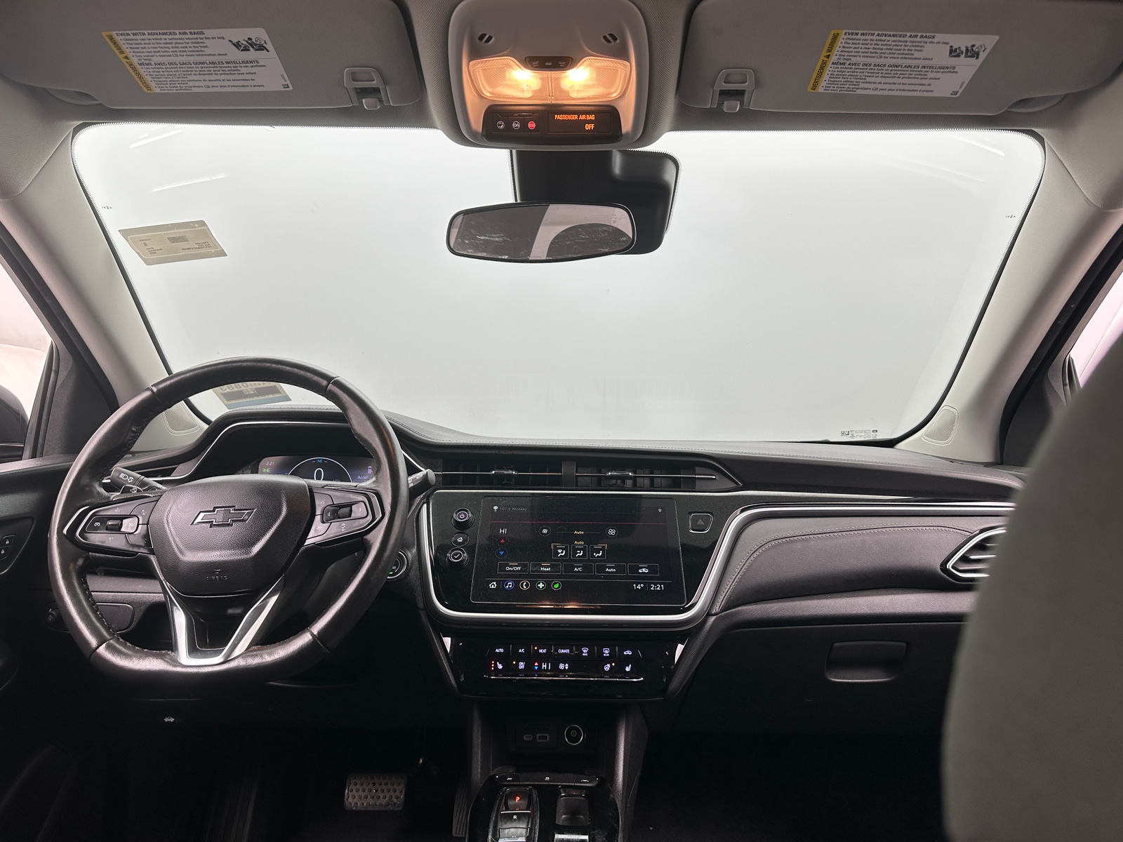 Thumbnail: 2023 Chevrolet Bolt EUV - 3