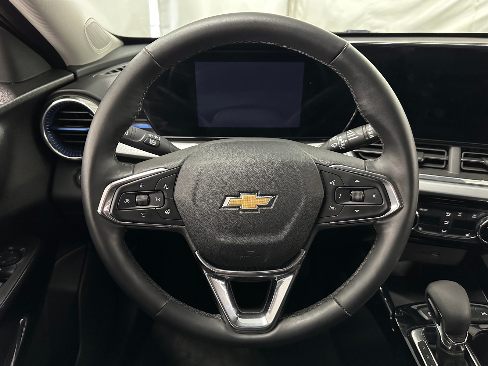 Thumbnail: 2025 Chevrolet Trax - 5