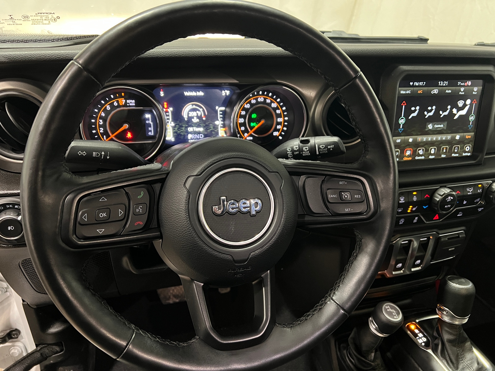 Thumbnail: 2022 Jeep Wrangler - 5