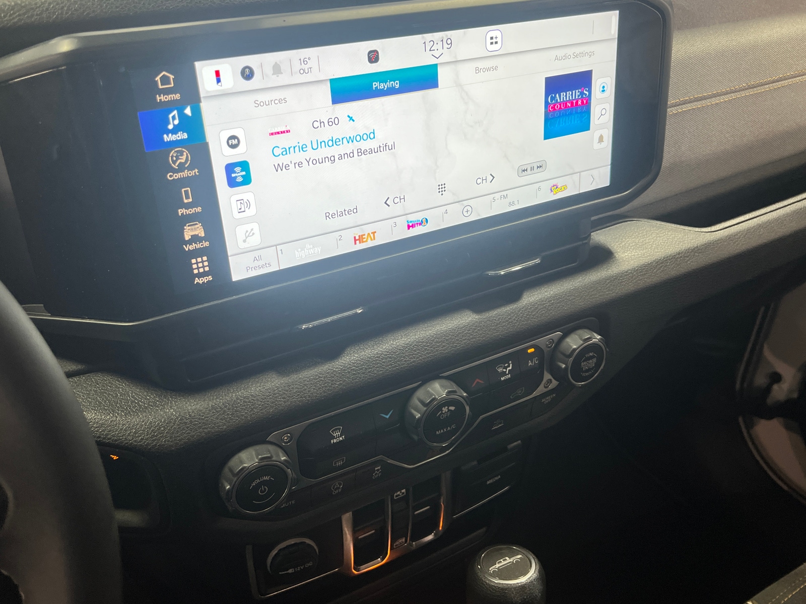 Thumbnail: 2025 Jeep Gladiator - 4