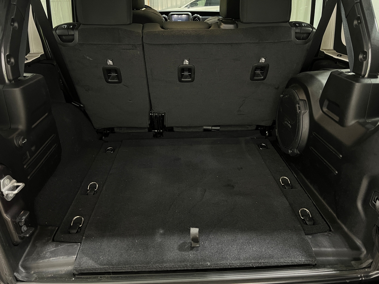 Thumbnail: 2021 Jeep Wrangler - 7