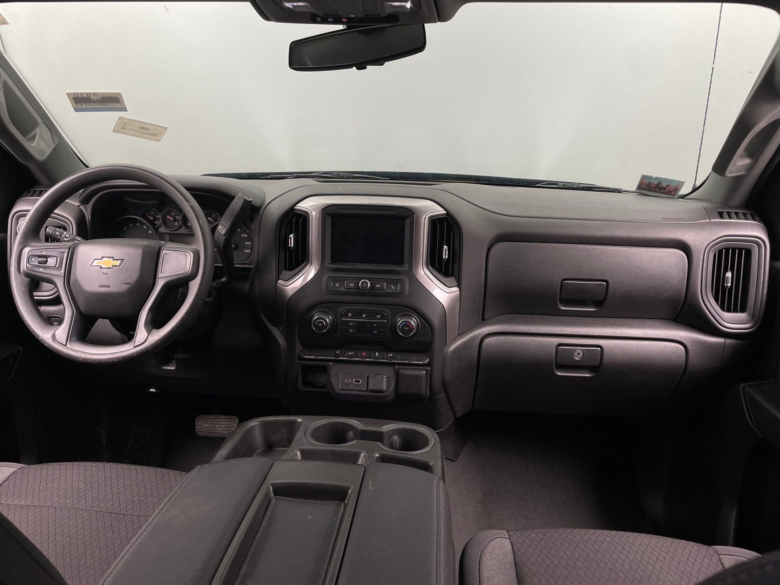 Thumbnail: 2022 Chevrolet Silverado 1500 - 3