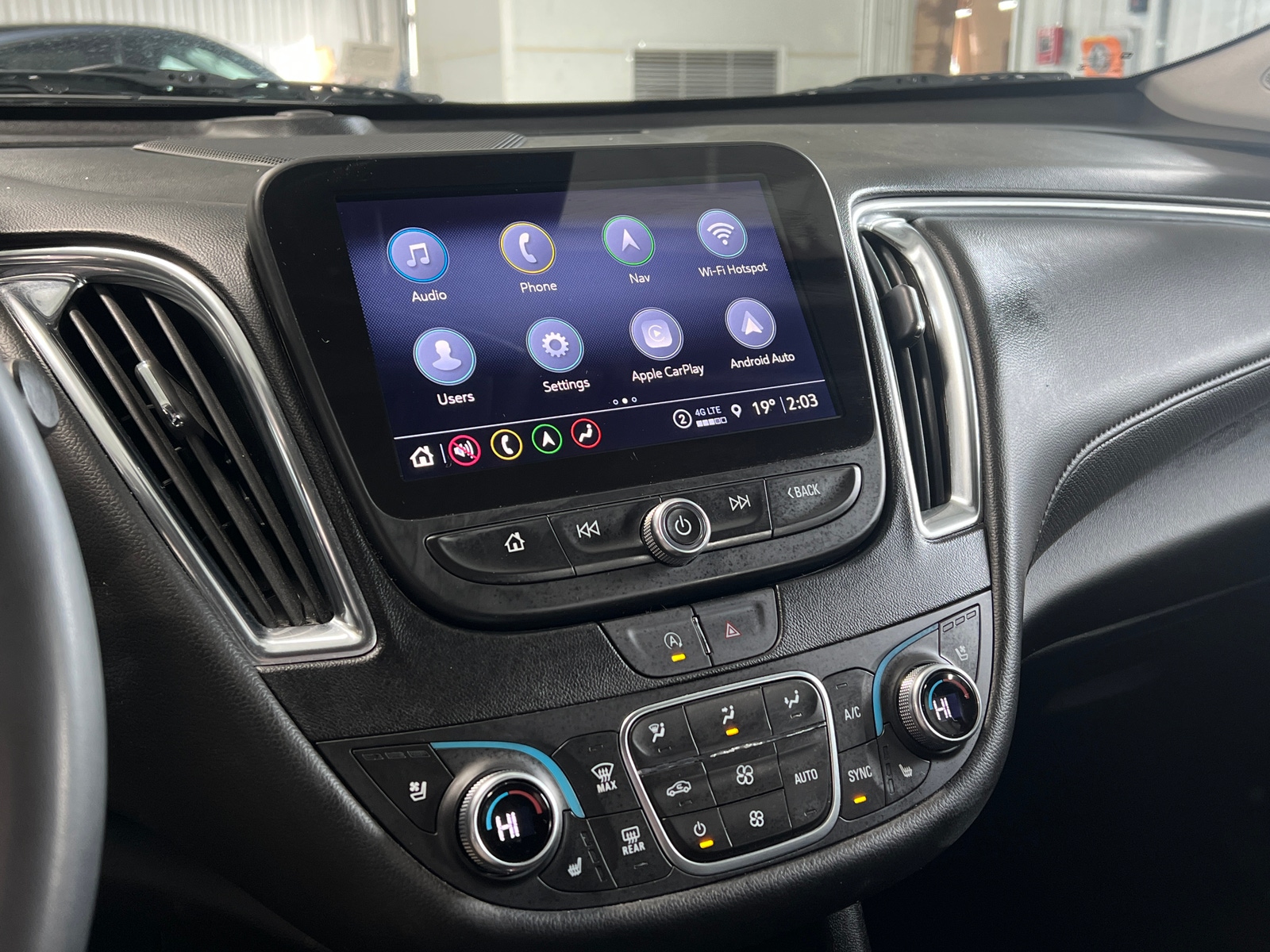 Thumbnail: 2024 Chevrolet Malibu - 3