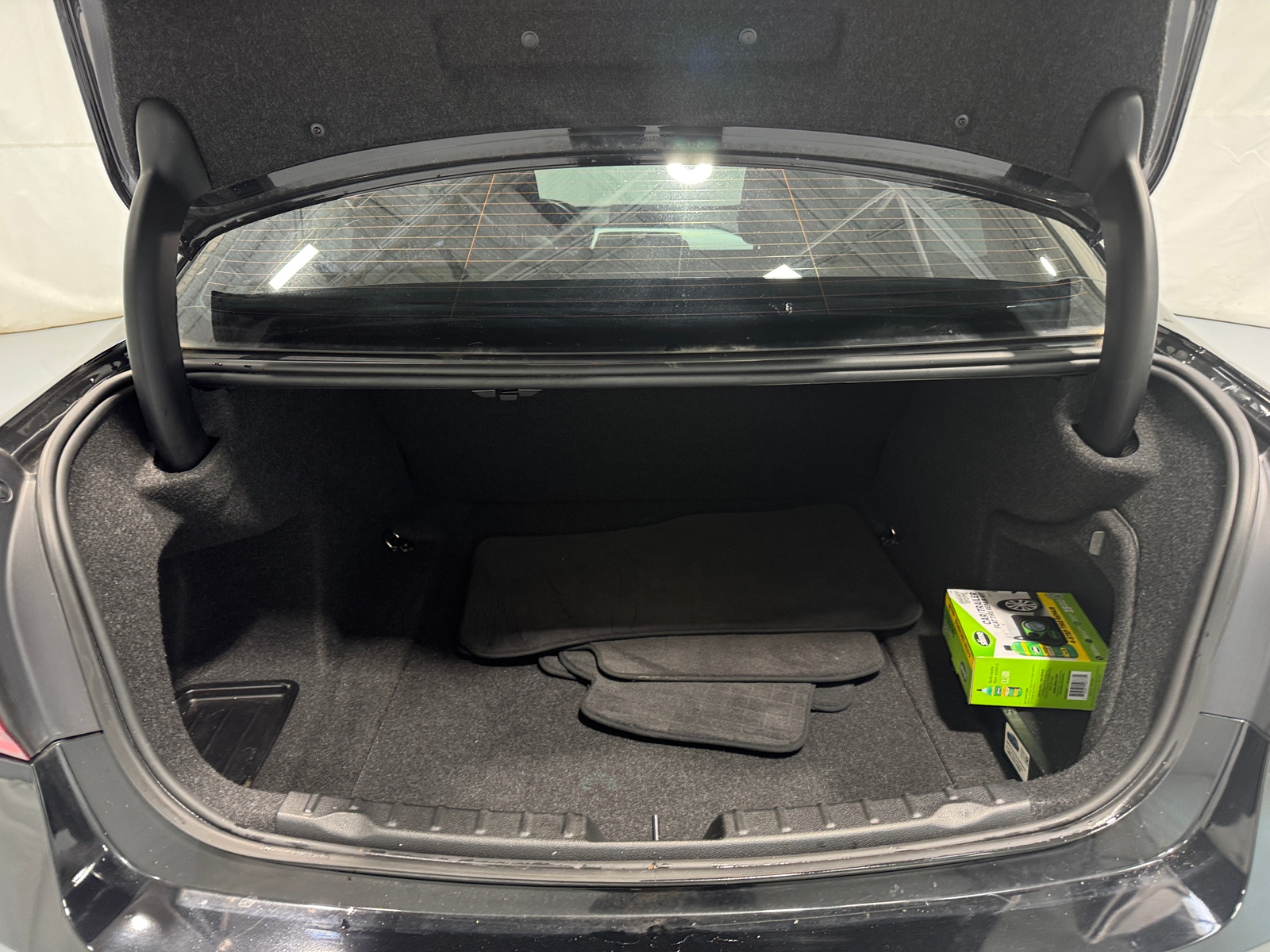 Thumbnail: 2016 BMW 3 Series - 6