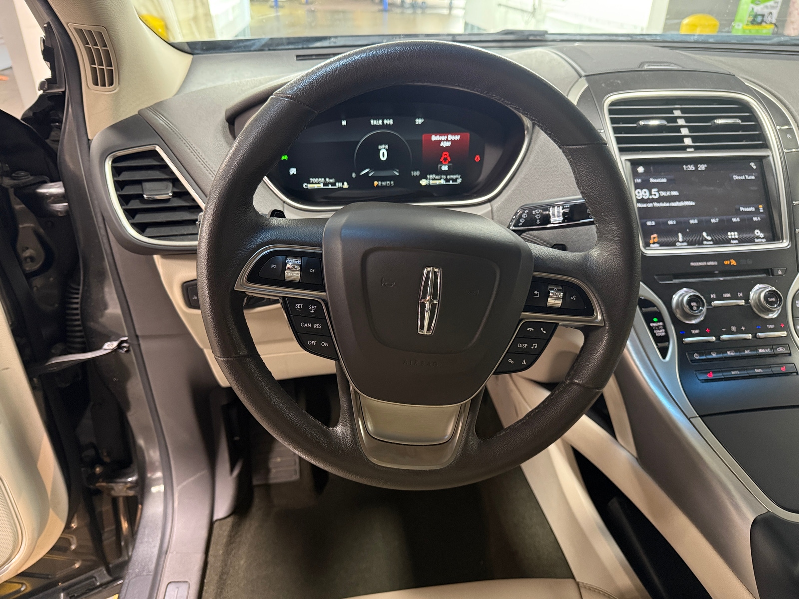 Thumbnail: 2019 Lincoln Nautilus - 4