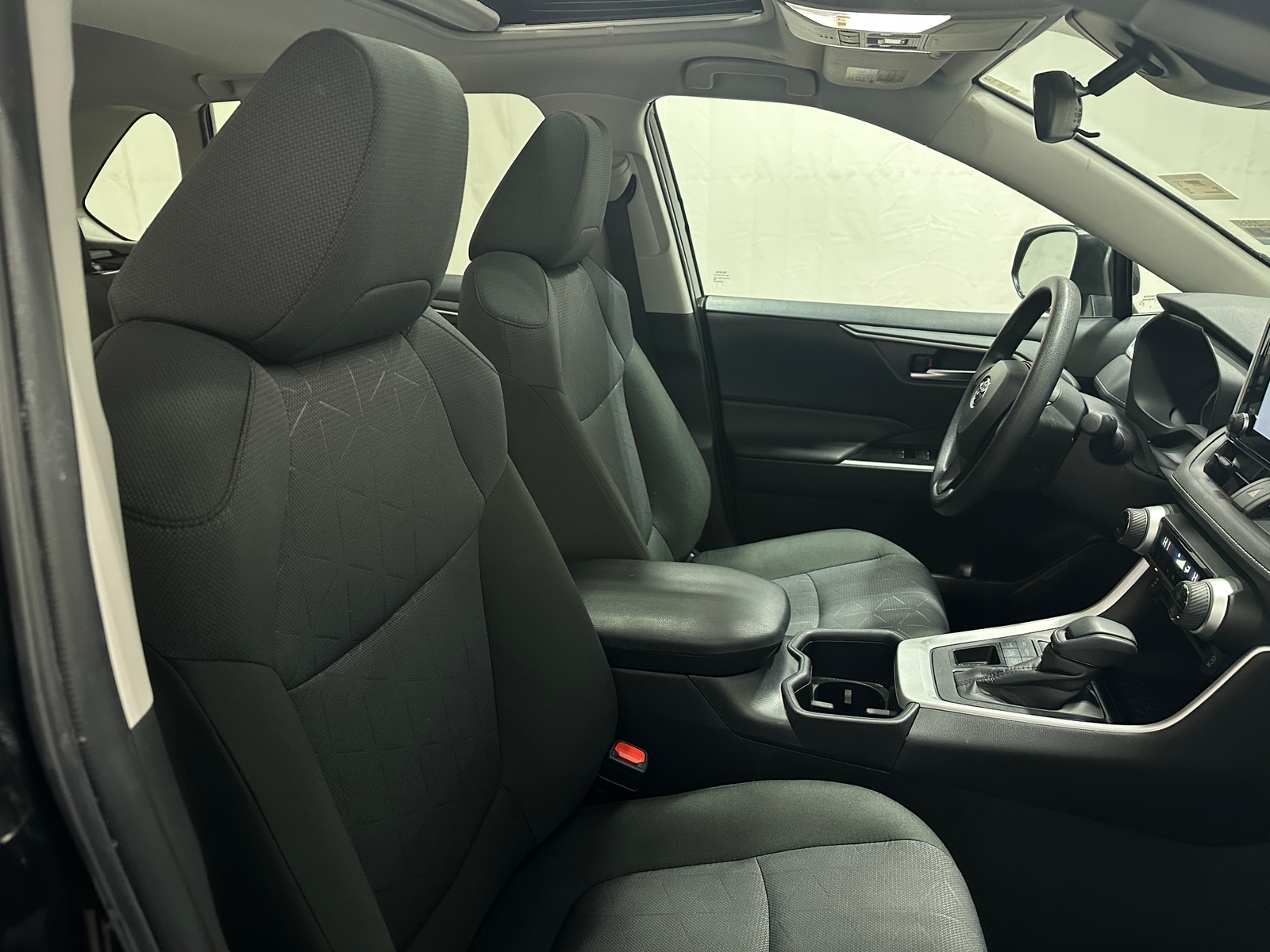 Thumbnail: 2025 Toyota RAV4 - 2