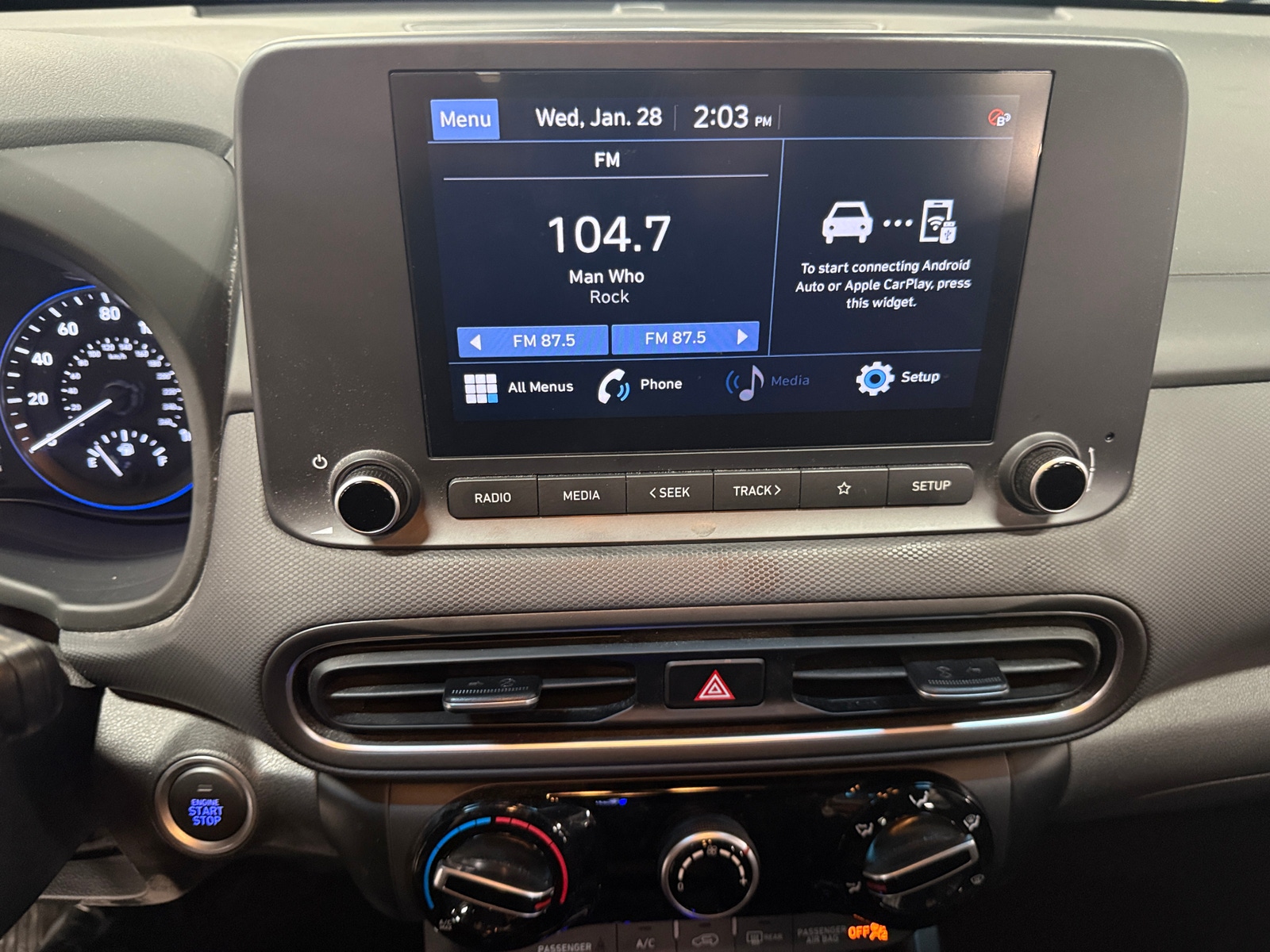 Thumbnail: 2022 Hyundai Kona - 4