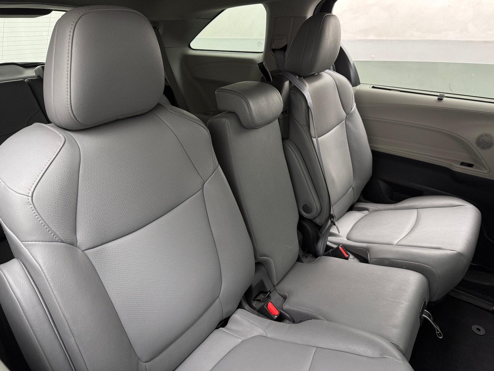 Thumbnail: 2024 Toyota Sienna - 5