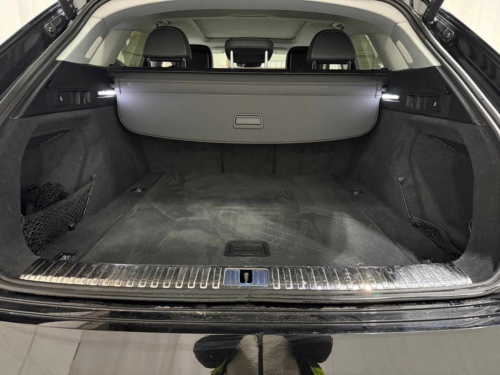 Thumbnail: 2021 Audi e-tron - 6