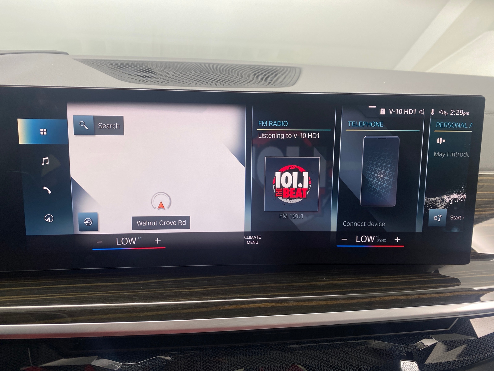 Thumbnail: 2023 BMW X7 - 3