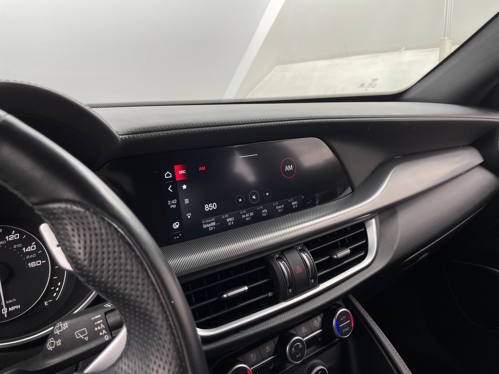 Thumbnail: 2020 Alfa Romeo Stelvio - 3